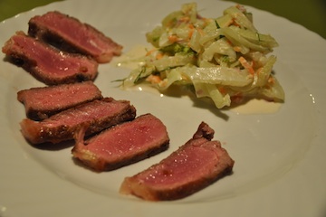 Fenchelsalat mit Meerrettich- Mayonnaise und Rumpsteaks