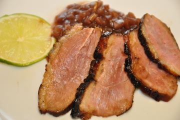 Gebratene Entenbrust mit Apfel-Portwein-Sauce
