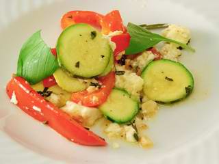 Feta und Gemüse aus dem Ofen  