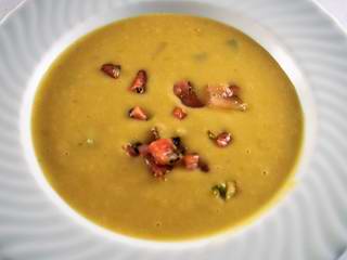 Kartoffelsuppe mit Speckstippe